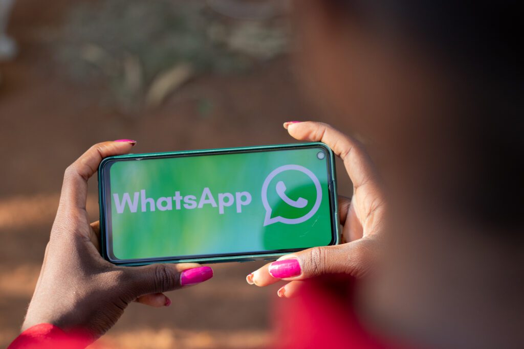 Sapevi che potrai aggiungere intere conversazioni ai preferiti tramite WhatsApp?  Guarda come!